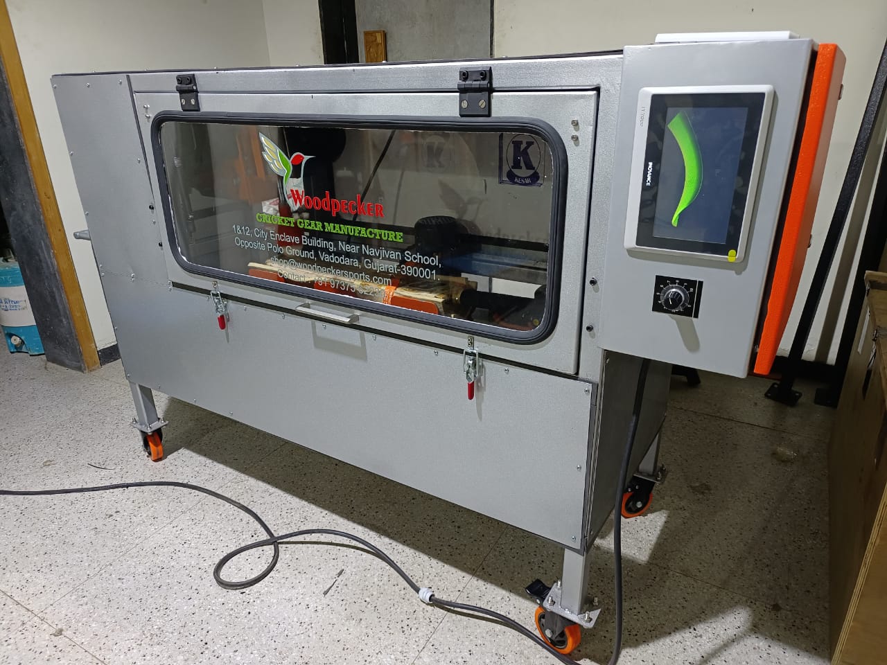 Cricket Bat knocking Machine (shipping Included)