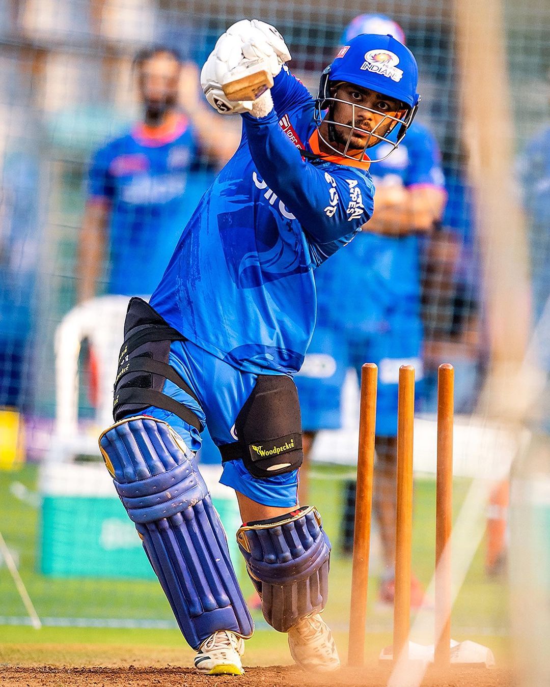 Armour X Thigh Guard 3 Strap (Black-Orange)