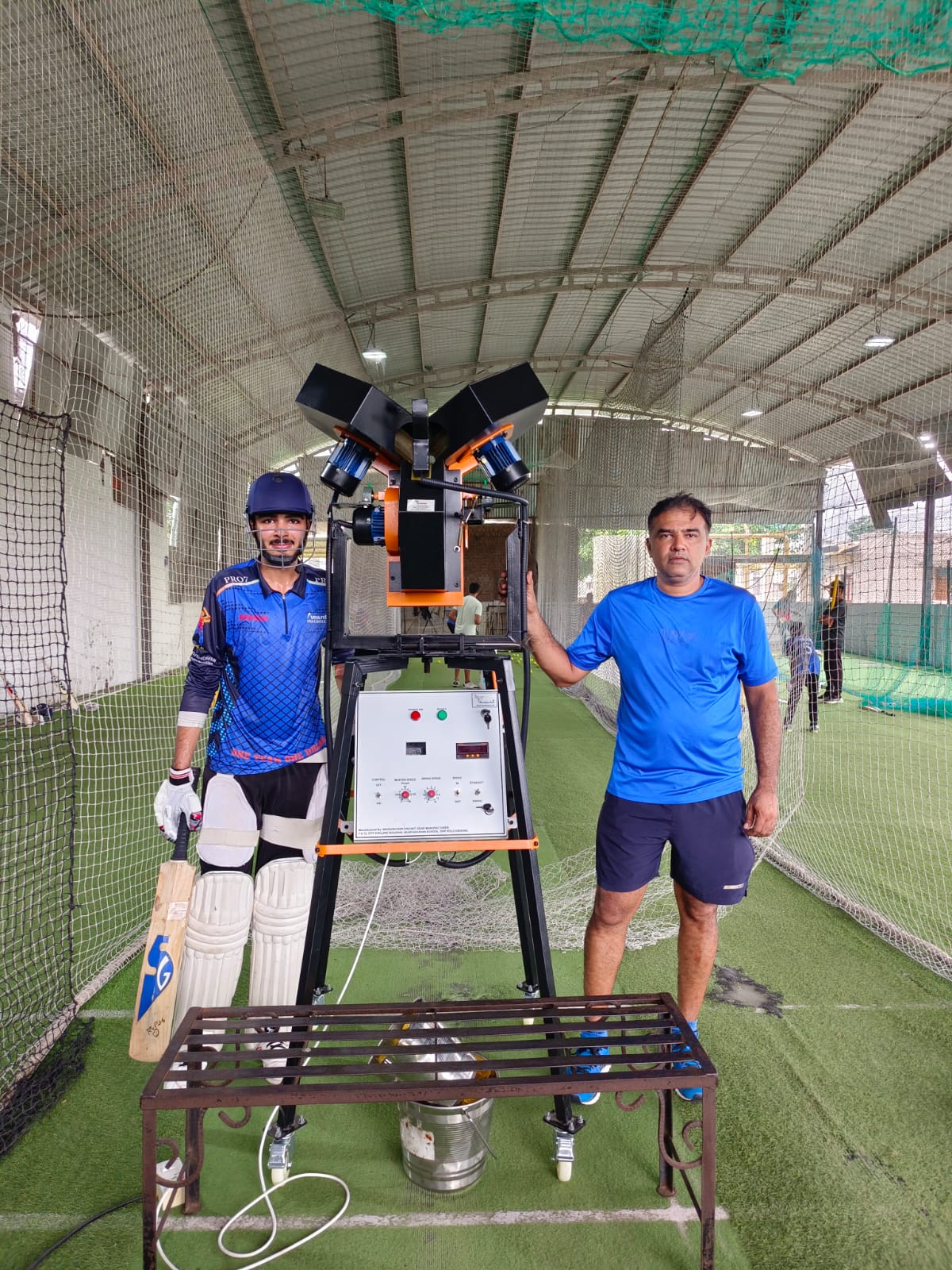 Cricket Three Wheeler Bowling Machine