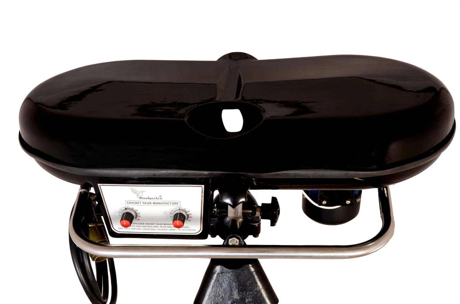 Cricket Two Wheeler Bowling Machine