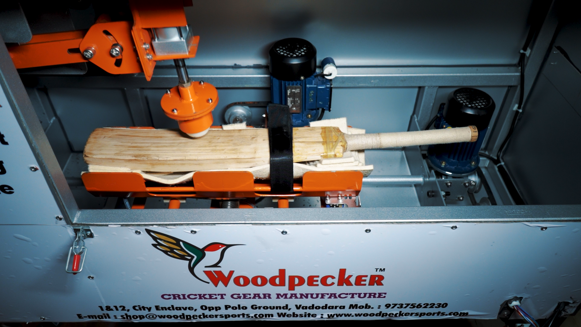 Cricket Bat knocking Machine (shipping Included)
