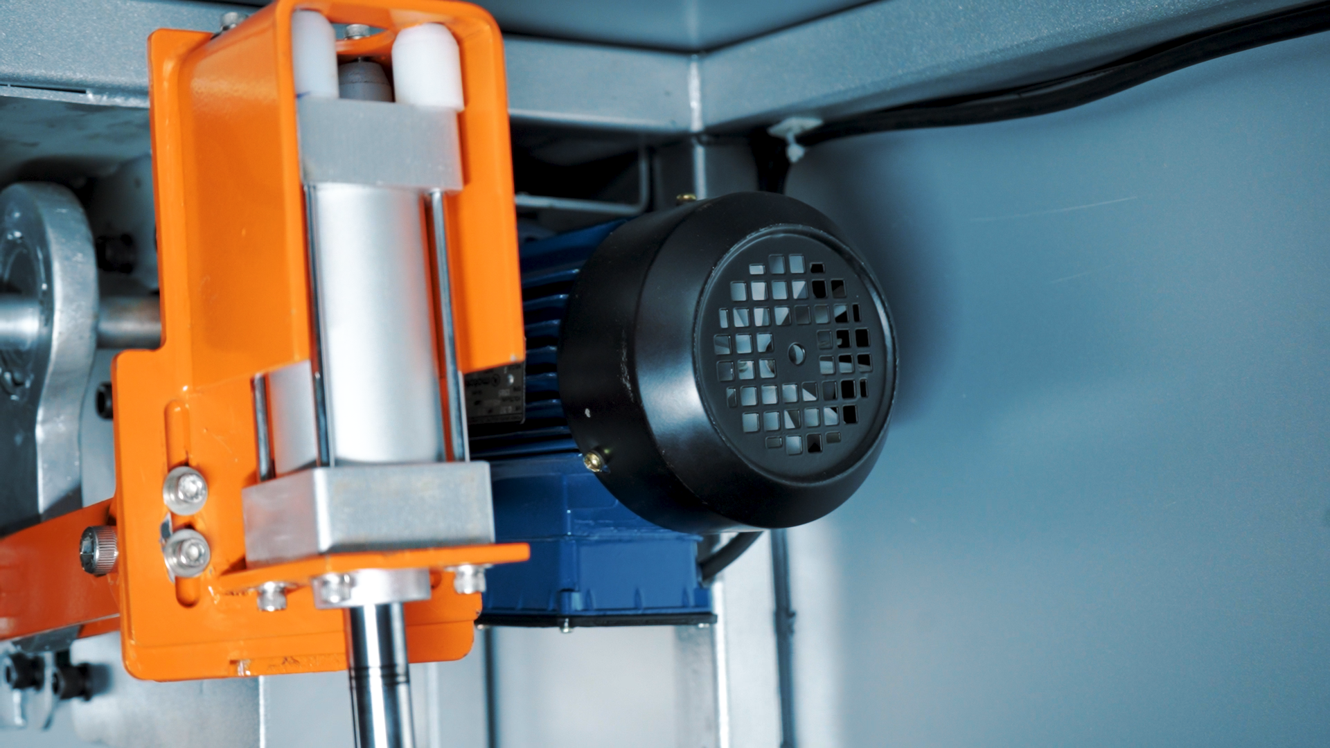 Cricket Bat knocking Machine (shipping Included)