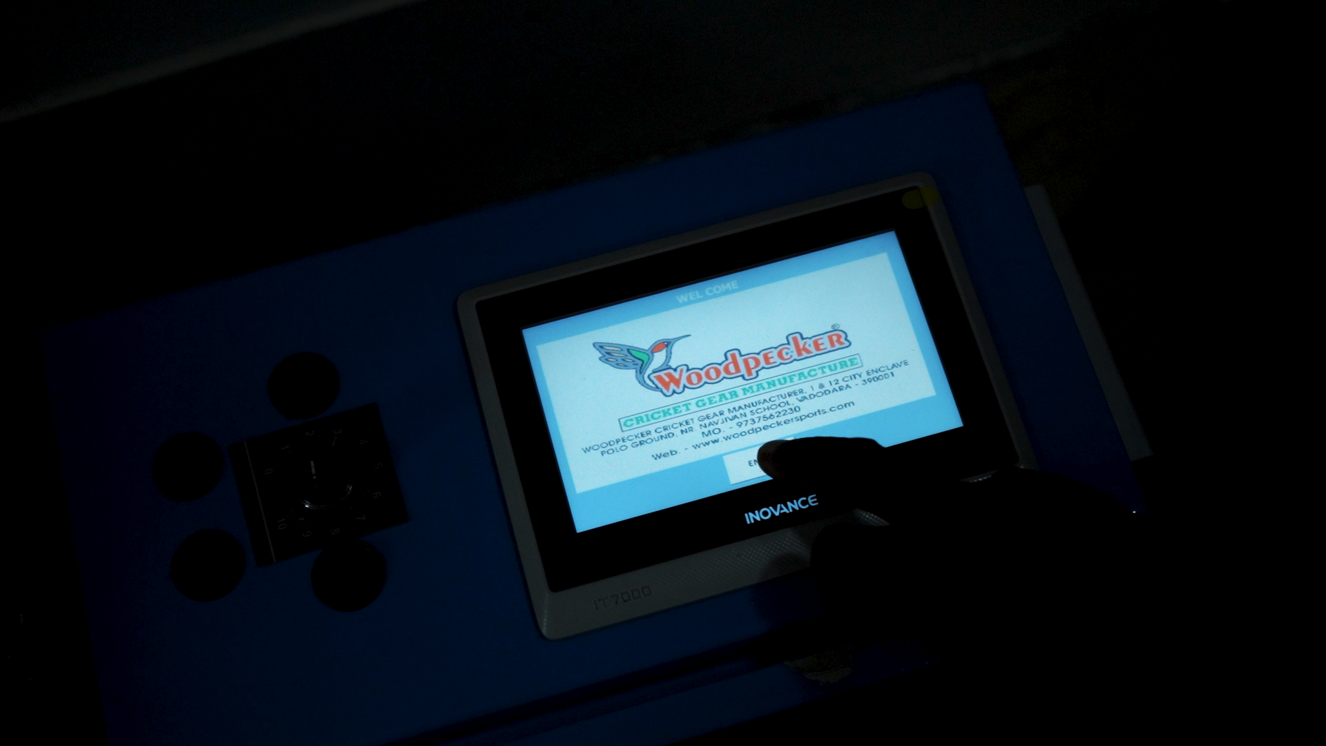 Cricket Bat knocking Machine (shipping Included)